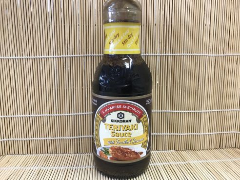 Teriyaki Sosse mit geroestetem Sesam, Kikkoman, 250ml 1