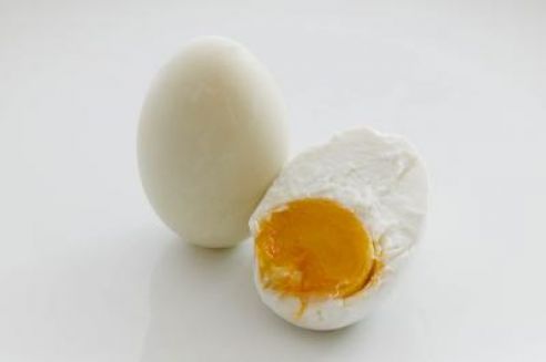 Enteneier, gesalzen, ca. 70g, pro 1 Stueck