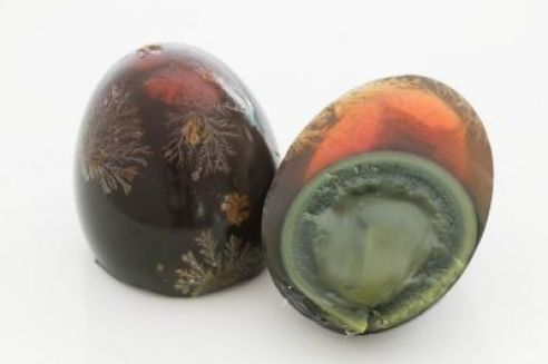 Enteneier, tausendjaehrige, pro Stueck 70g