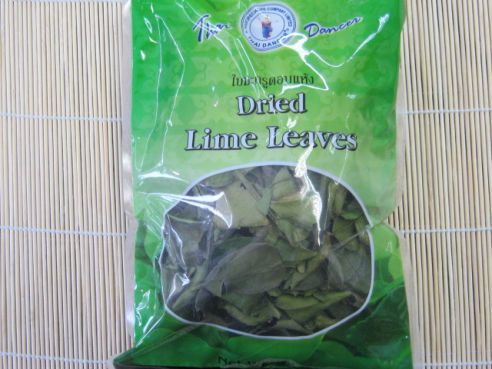 Zitronenblaetter, Kaffirlimettenblaetter, getrocknet, Thai Dancer - Foodspecialize, 25g