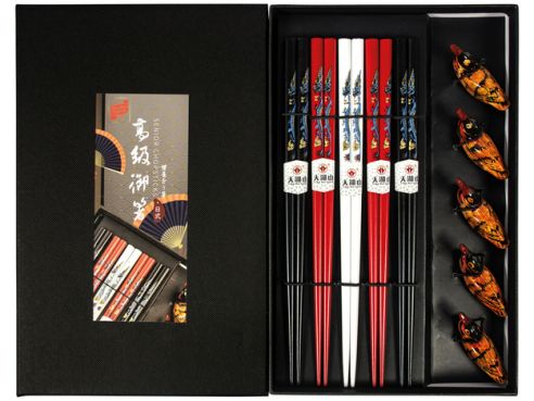 Essstaebchen Set, 5 Paar, Drachenmotiv, mit Ablagebaenkchen